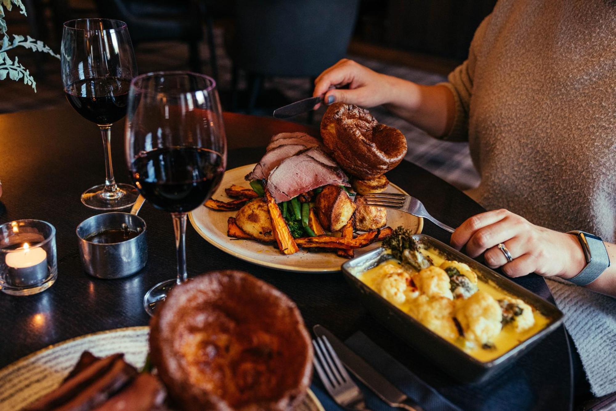 The Duke Of Edinburgh Hotel & Bar Barrow-in-Furness ภายนอก รูปภาพ